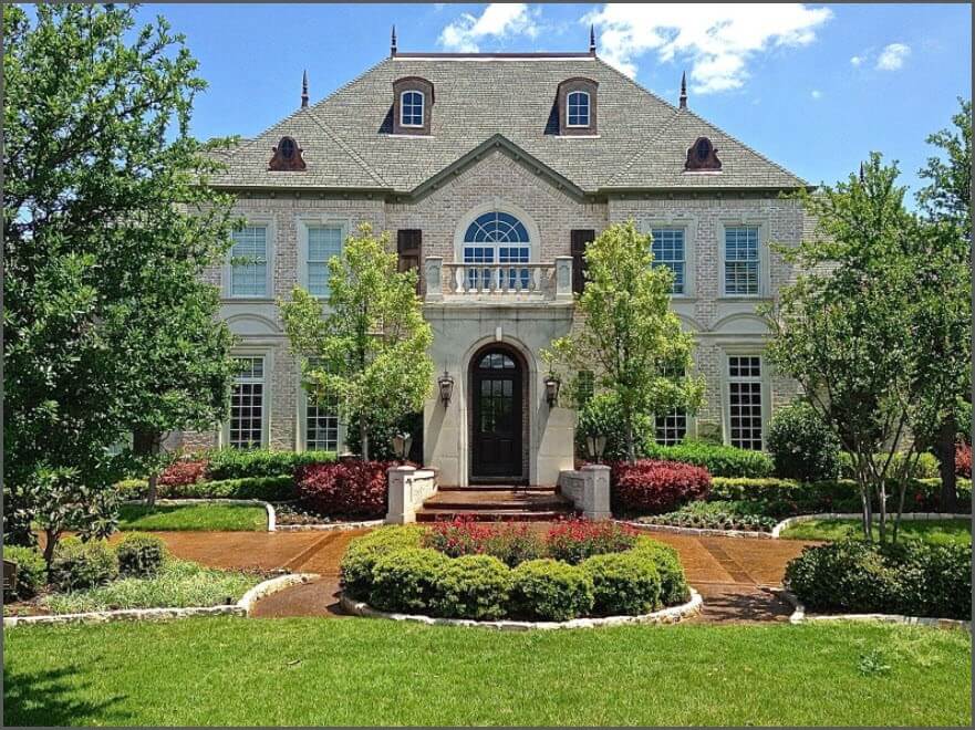 CC Garden font of house CC Garden font of house