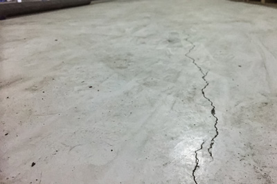 cracked concrete in winter