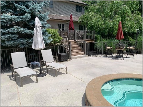 summer-pool-deck-decorative-concrete.jpg