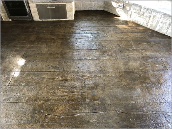 faux-reclaimed-wood-floor