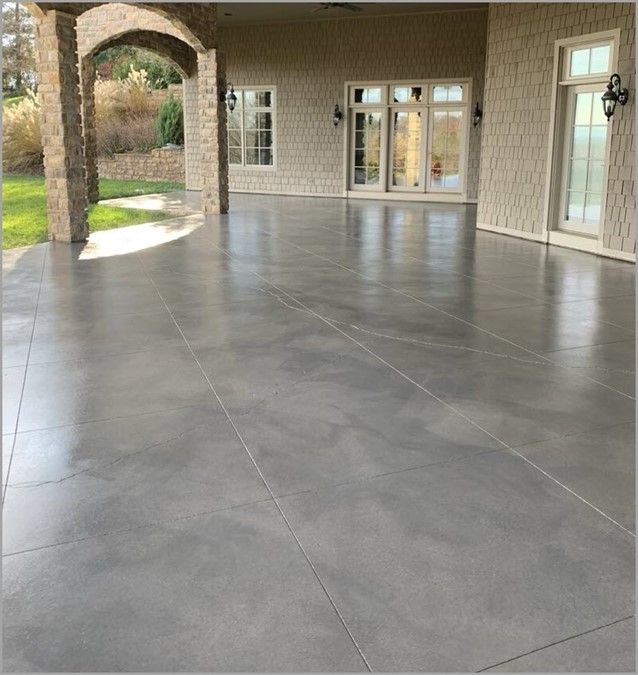 patio-stained-concrete-floor