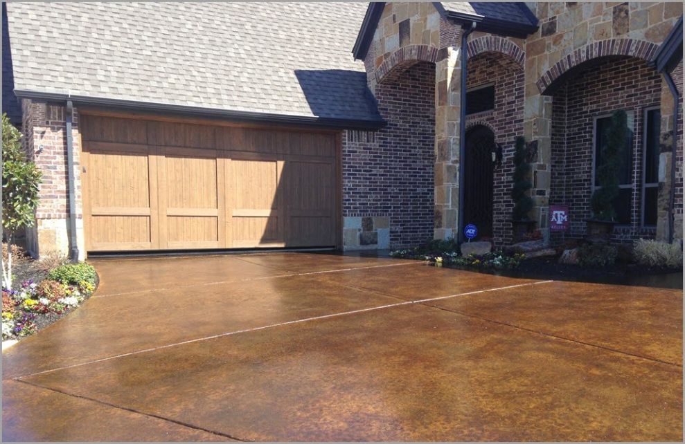 stained-concrete-driveway-entrance stained-concrete-driveway-entrance