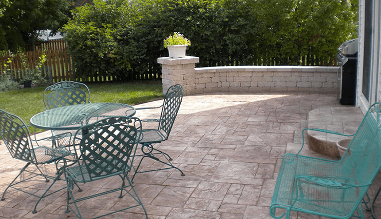 stamped-backyard-patio-flooring-tiled